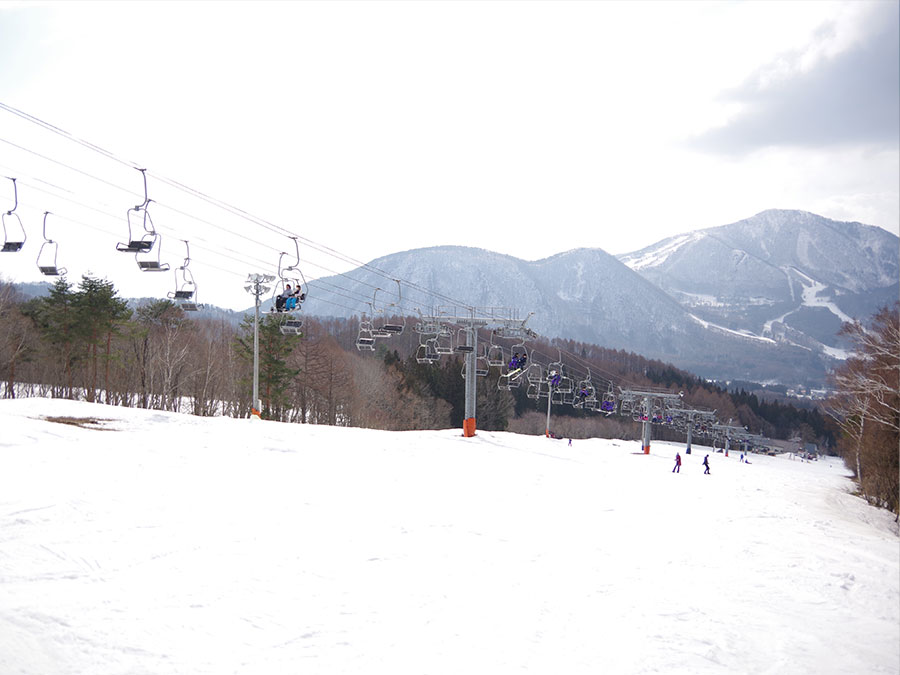 北志賀小丸山スキー場のゲレンデリフト